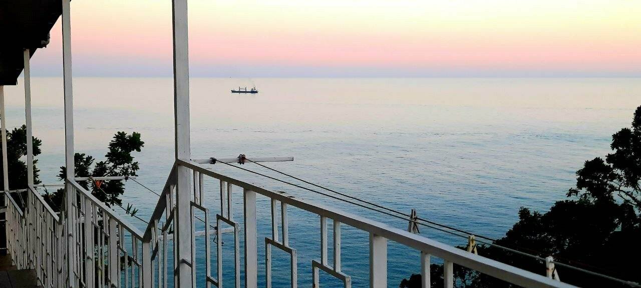 Фотографии номера Стандартный семейный номер в Гостевом доме Дубовая Роща Туапсе